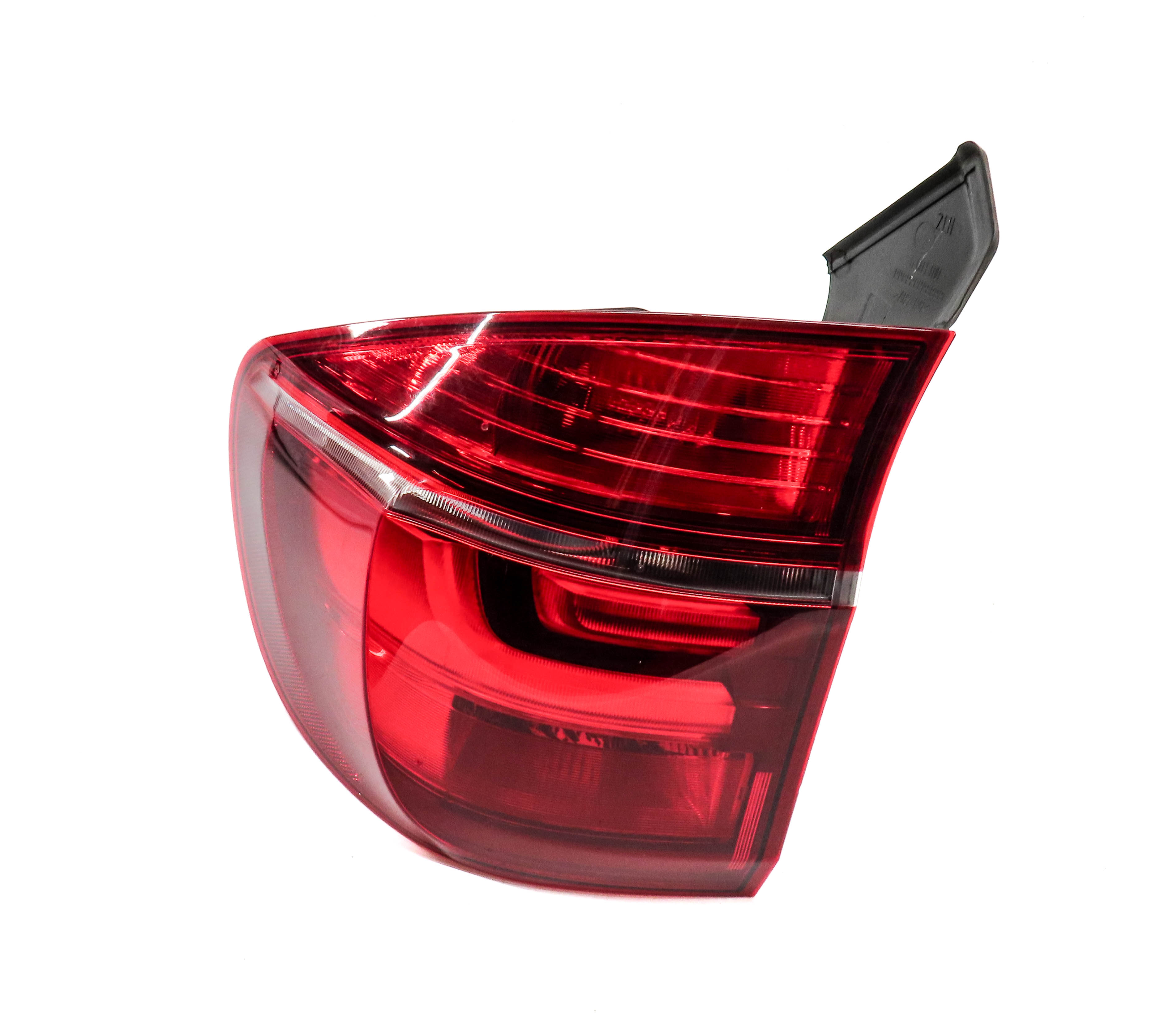 2011-2013 BMW X5 X5M (E70) LEFT DRIVER REAR OUTER TAILLIGHT BRAKE LIGHT LAMP — exact item pictured